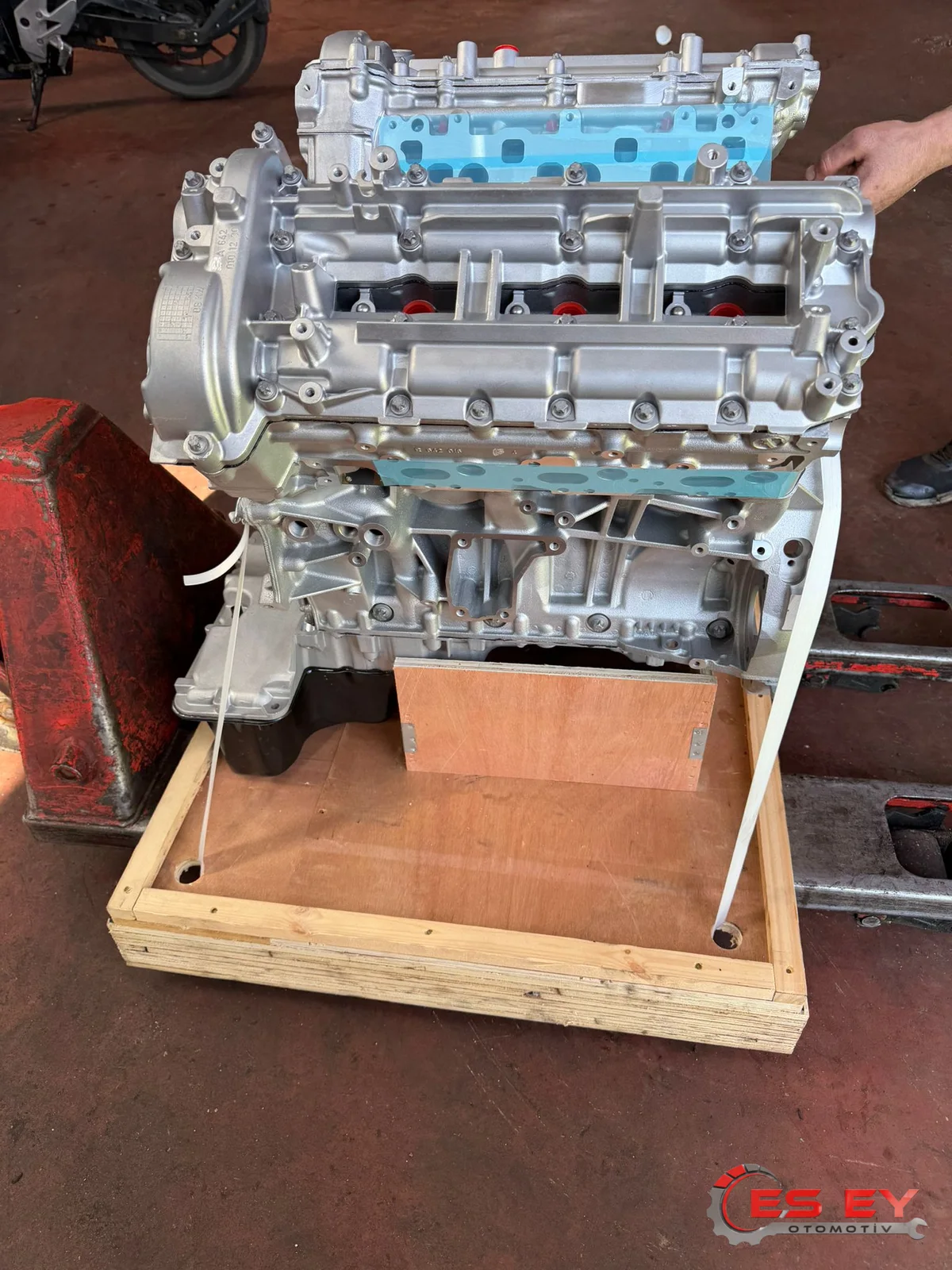 Mercedes OM642 Motor galeri görseli 5